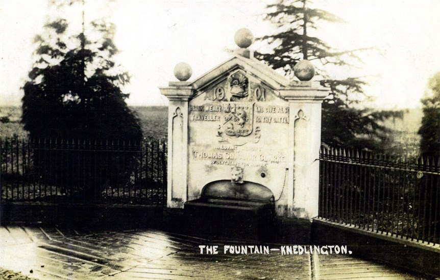 Knedlington Fountain